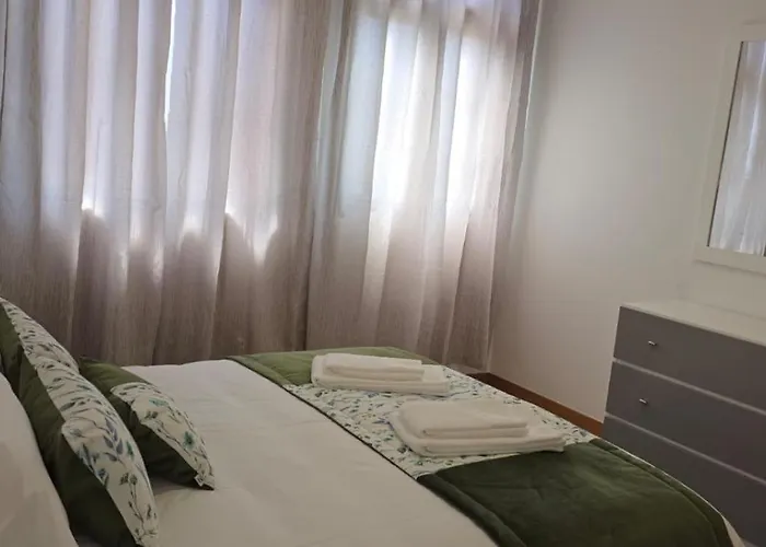 Por Do Sol Ii 公寓 莫尼兹港