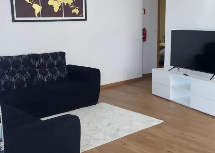 Por Do Sol Ii 莫尼兹港